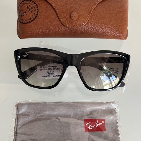 Ray-Ban ® RB4154 Gray Gradient Sunglasses main image 7